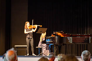 1st Final Concert: Annina Stupan and Cornelia Glassl