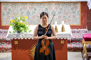 Mio Sasaki, violin