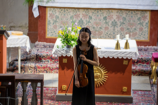Haruka Ouchi, violin