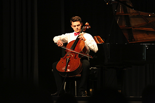 Björn Gard, cello