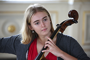 Alice Bonamore, Violoncello