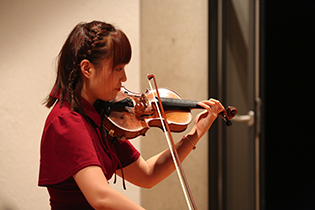 Ziling Guo (Violine)