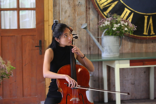 Mufei Feng, cello