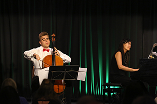 Jan Milajev, Violoncello und Tomoko Ichinose, Klavier