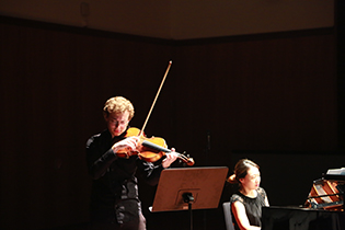 Ionel Ungureanu, viola and Ji Young Han, piano