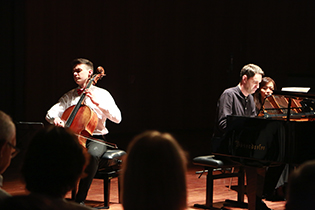 Björn Gard, Violoncello und Alexei Petrov, Klavier