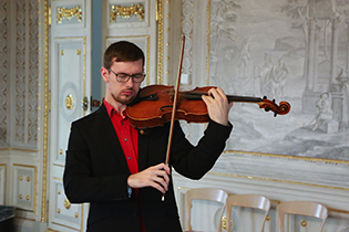 Dress rehearsal Elias Falk, viola