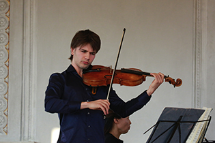 Conrad Jacobshagen, viola