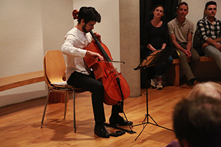 Ernesto Fernandéz, Violoncello