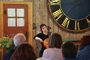 Charlotte Henckel, Violoncello