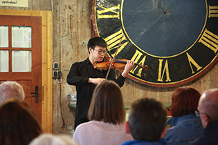 Yunhe Tang, Violine