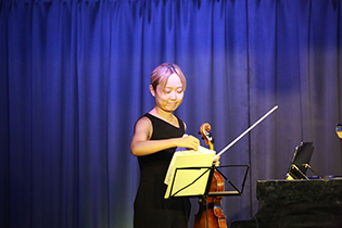 Weiyi Zeng, viola